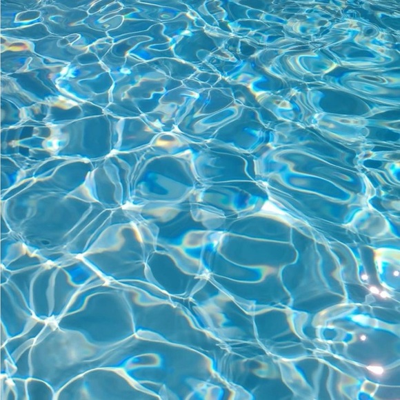 Meet your Posher, Madelyn - Picture 1 of 1